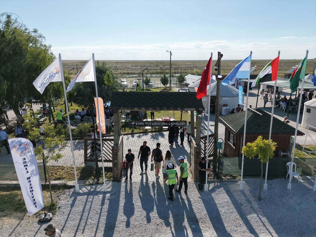 Dünyanın renkleri Tuz Gölü'nde buluştu! 25 ülke festival coşkusu yaşıyor 14
